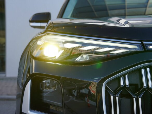 2026 Audi Q6 40 TFSI, чёрный, 7359000 рублей - вид 9