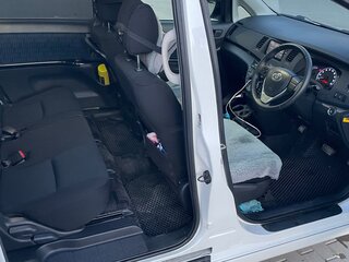 2015 Toyota ISis I Рестайлинг, белый, 1390000 рублей, вид 3