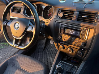 2015 Volkswagen Jetta VI Рестайлинг, коричневый, 1250000 рублей, вид 4