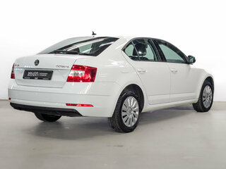 2020 Skoda Octavia III (A7) Рестайлинг, белый, 1795000 рублей, вид 5