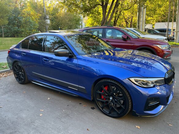 2019 BMW 3 серии 330d xDrive VII (G2x), синий, 4900000 рублей - вид 6