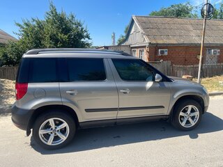 2012 Skoda Yeti I, бежевый, 900000 рублей, вид 2