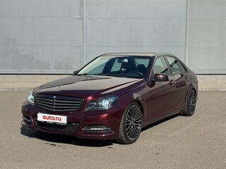 2008 Mercedes-Benz C-Класс 200 III (W204), красный, 1300000 рублей, вид 2