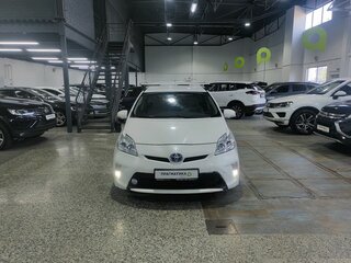 Toyota Prius III Рестайлинг (XW30)