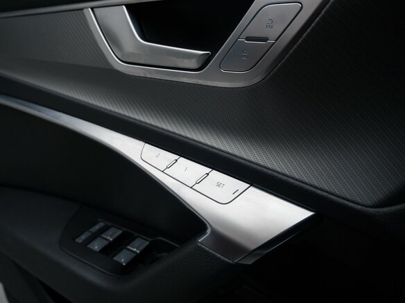 2020 Audi A6 45 TFSI V (C8), чёрный, 3079000 рублей - вид 12
