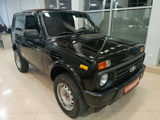 2017 Lada (ВАЗ) 2121 (4x4) I Рестайлинг, чёрный, 479000 рублей, вид 3