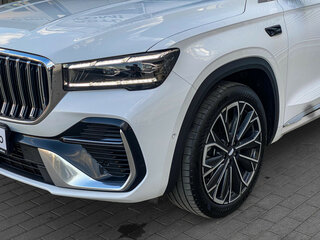 2025 Geely Monjaro (Xingyue L) I Рестайлинг 2 (China Market), белый, 3890000 рублей, вид 4