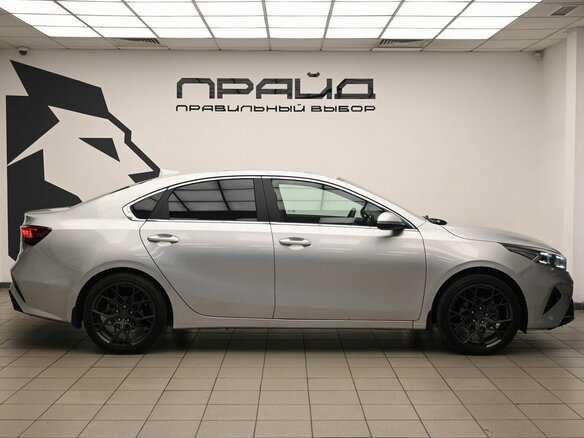 2021 Kia Cerato IV, серебристый - вид 4