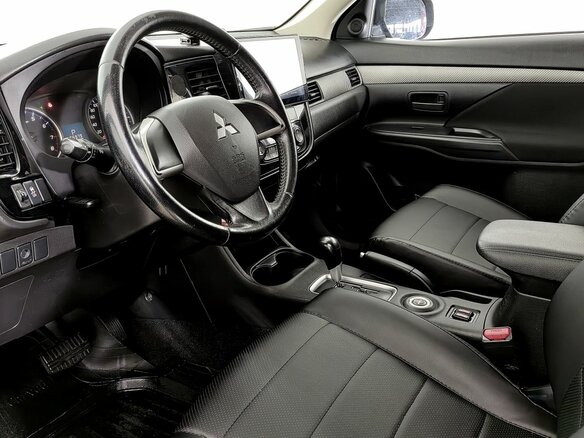 2012 Mitsubishi Outlander III, чёрный - вид 14