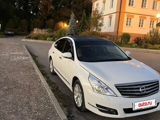 2011 Nissan Teana II (J32) Рестайлинг, белый, 800000 рублей, вид 3