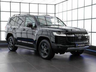 2022 Toyota Land Cruiser 300 Series, чёрный, 9990000 рублей, вид 3