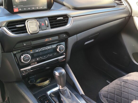 2016 Mazda 6 III (GJ) Рестайлинг, серый, 1600000 рублей - вид 16