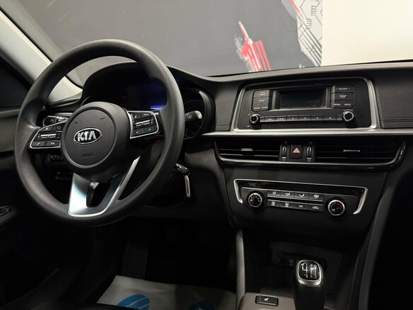2019 Kia Optima IV Рестайлинг, белый, 1810000 рублей - вид 7