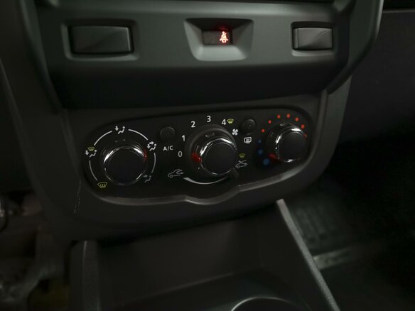 2024 Lada (ВАЗ) Largus I Рестайлинг, белый, 1490000 рублей - вид 9