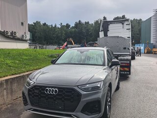 2024 Audi Q5 L 40 TFSI II (FY) Рестайлинг, серый, 5590000 рублей, вид 3