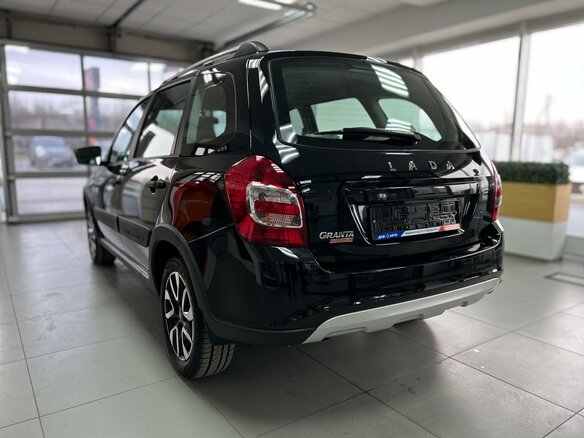 2026 Lada (ВАЗ) Granta Cross I Рестайлинг, чёрный, 1196000 рублей - вид 4