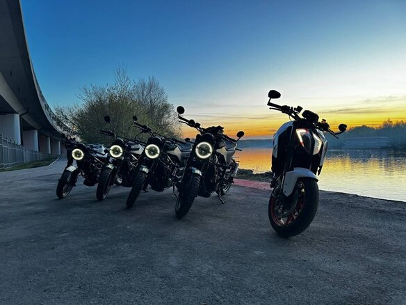 2017 KTM 1290 Super Duke R, белый, 950000 рублей - вид 10
