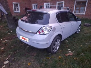 2006 Opel Astra H Рестайлинг, серебристый, 300000 рублей, вид 4