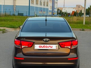 2017 Kia Rio III Рестайлинг, коричневый, 995000 рублей, вид 5