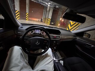 2009 Mercedes-Benz E-Класс 200 5G-Tronic IV (W212, S212, C207), чёрный, 1200000 рублей, вид 5