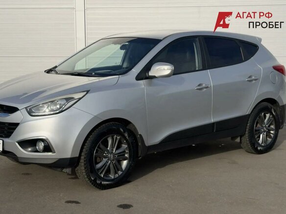 2014 Hyundai ix35 I Рестайлинг, серебристый, 1450000 рублей - вид 2