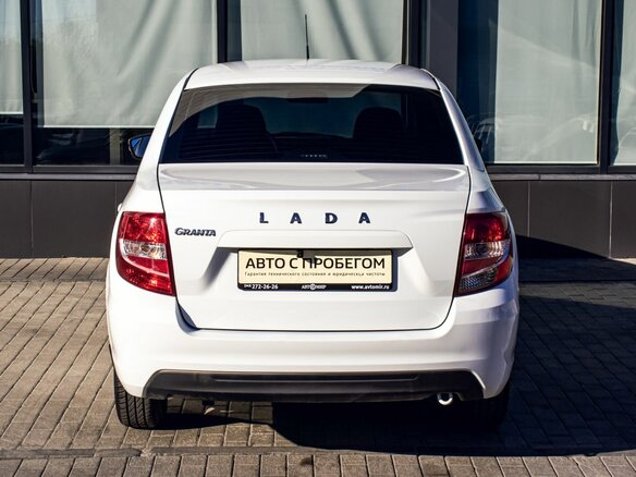 2024 Lada (ВАЗ) Granta I Рестайлинг, белый, 770000 рублей - вид 3