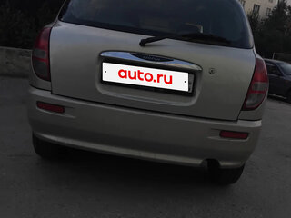 2001 Toyota Duet, серый, 230000 рублей, вид 4