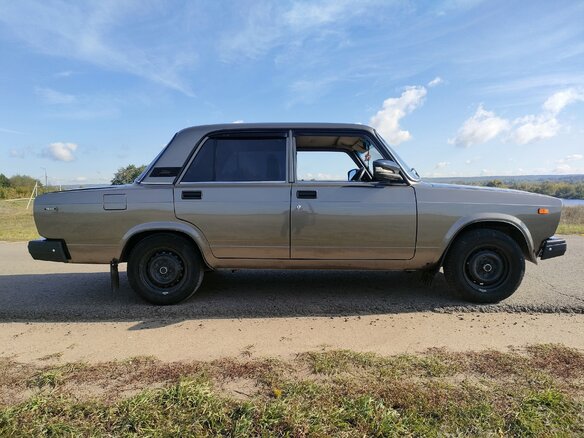 2011 Lada (ВАЗ) 2107, серый, 350000 рублей - вид 8