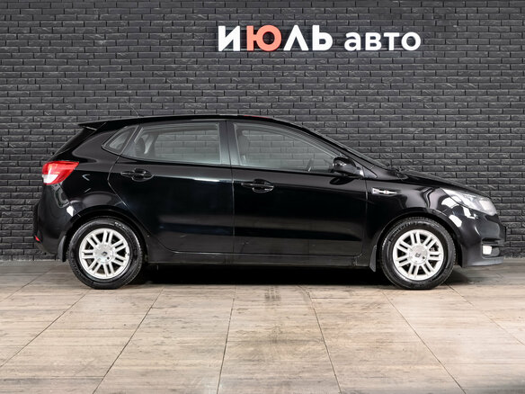 2016 Kia Rio III Рестайлинг, чёрный, 1150000 рублей - вид 9