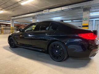 2018 BMW 5 серии 530d xDrive VII (G30/G31/G38), чёрный, 4300000 рублей, вид 3