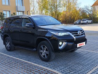 2020 Toyota Fortuner II, чёрный, 2790000 рублей, вид 1