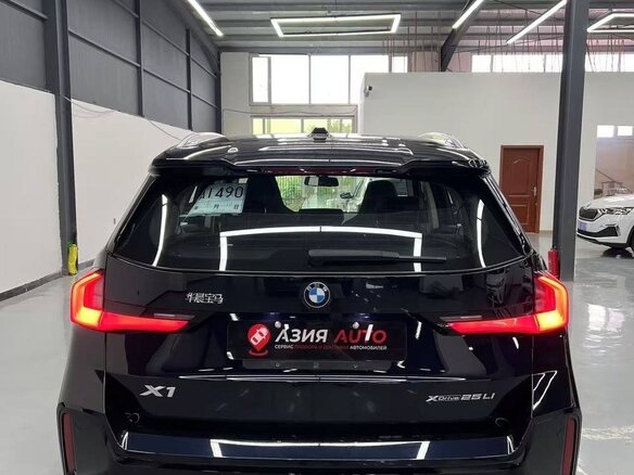 2024 BMW X1 Long 20Li sDrive III (U11/U12), синий, 3453000 рублей - вид 3