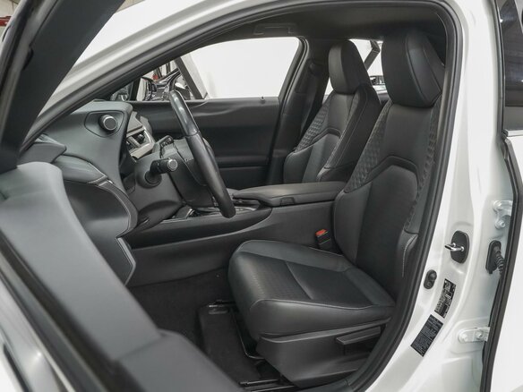 2022 Lexus UX 200 I, белый, 4019000 рублей - вид 9