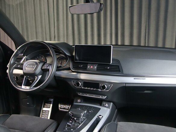2020 Audi Q5 II (FY), чёрный, 2749000 рублей - вид 4