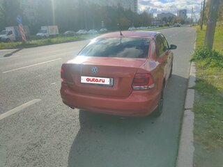 2016 Volkswagen Polo V Рестайлинг, оранжевый, 900000 рублей, вид 4