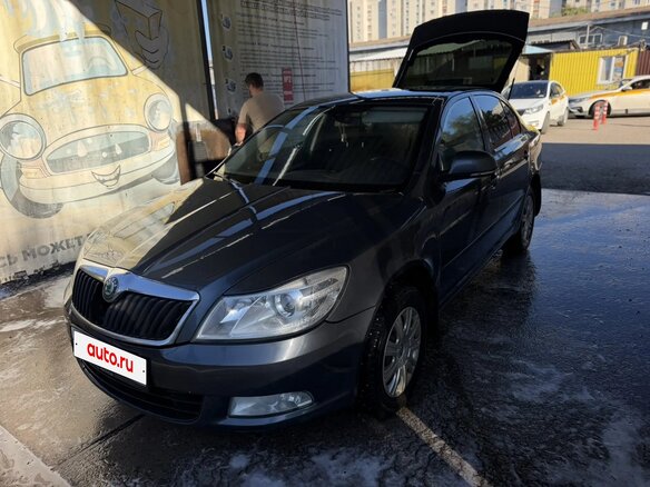 2011 Skoda Octavia II (A5) Рестайлинг, серый, 650000 рублей - вид 4