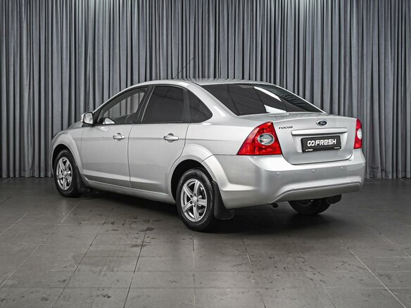 2009 Ford Focus II Рестайлинг, серебристый, 749000 рублей - вид 1