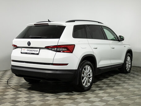 2019 Skoda Kodiaq I, белый, 1989700 рублей, вид 5