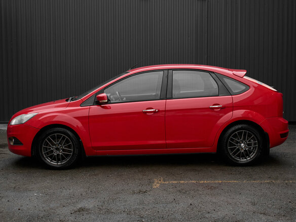 2011 Ford Focus II Рестайлинг, красный, 600000 рублей - вид 7