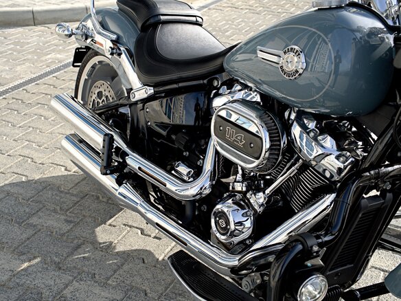 2024 Harley-Davidson Fat Boy, серый, 2300000 рублей - вид 31