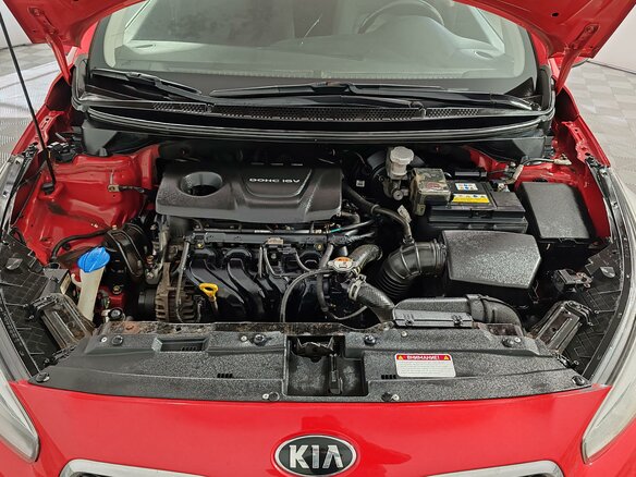 2016 Kia Ceed II Рестайлинг, красный, 1070000 рублей - вид 9