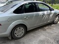 2008 Ford Focus II Рестайлинг, серебристый, 450000 рублей - вид 2