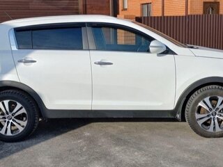 2015 Kia Sportage III Рестайлинг, белый, 1290000 рублей, вид 4