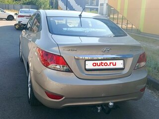 2013 Hyundai Solaris I, бежевый, 795000 рублей, вид 3