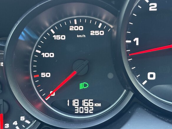 2015 Porsche Cayenne Diesel II Рестайлинг (958), серый - вид 12