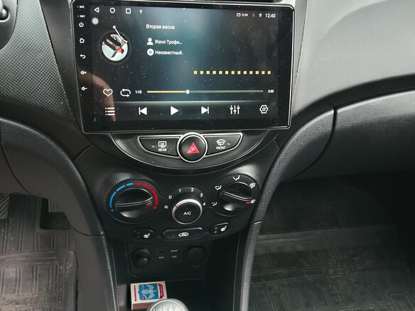 2015 Hyundai Solaris I Рестайлинг, белый, 1120000 рублей - вид 4