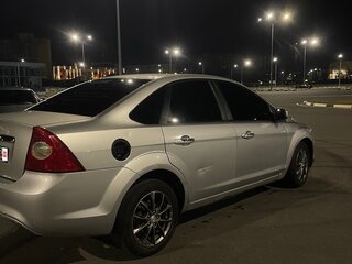 2009 Ford Focus II Рестайлинг, серебристый, 370000 рублей, вид 5