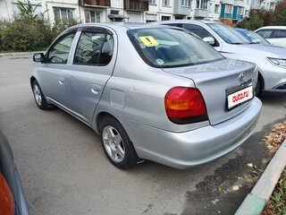 2005 Toyota Platz, серый, 400000 рублей, вид 5