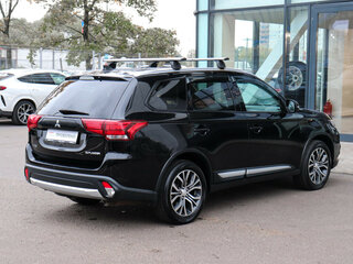 2016 Mitsubishi Outlander III Рестайлинг 2, чёрный, 1770000 рублей, вид 4
