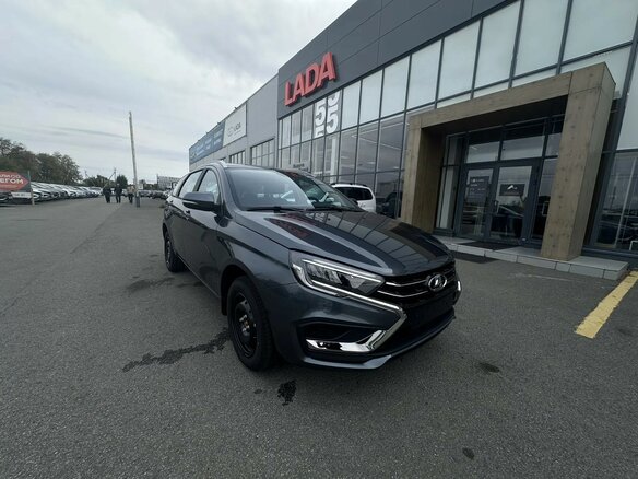 2026 Lada (ВАЗ) Vesta SW I Рестайлинг (NG), серый, 1835000 рублей - вид 1